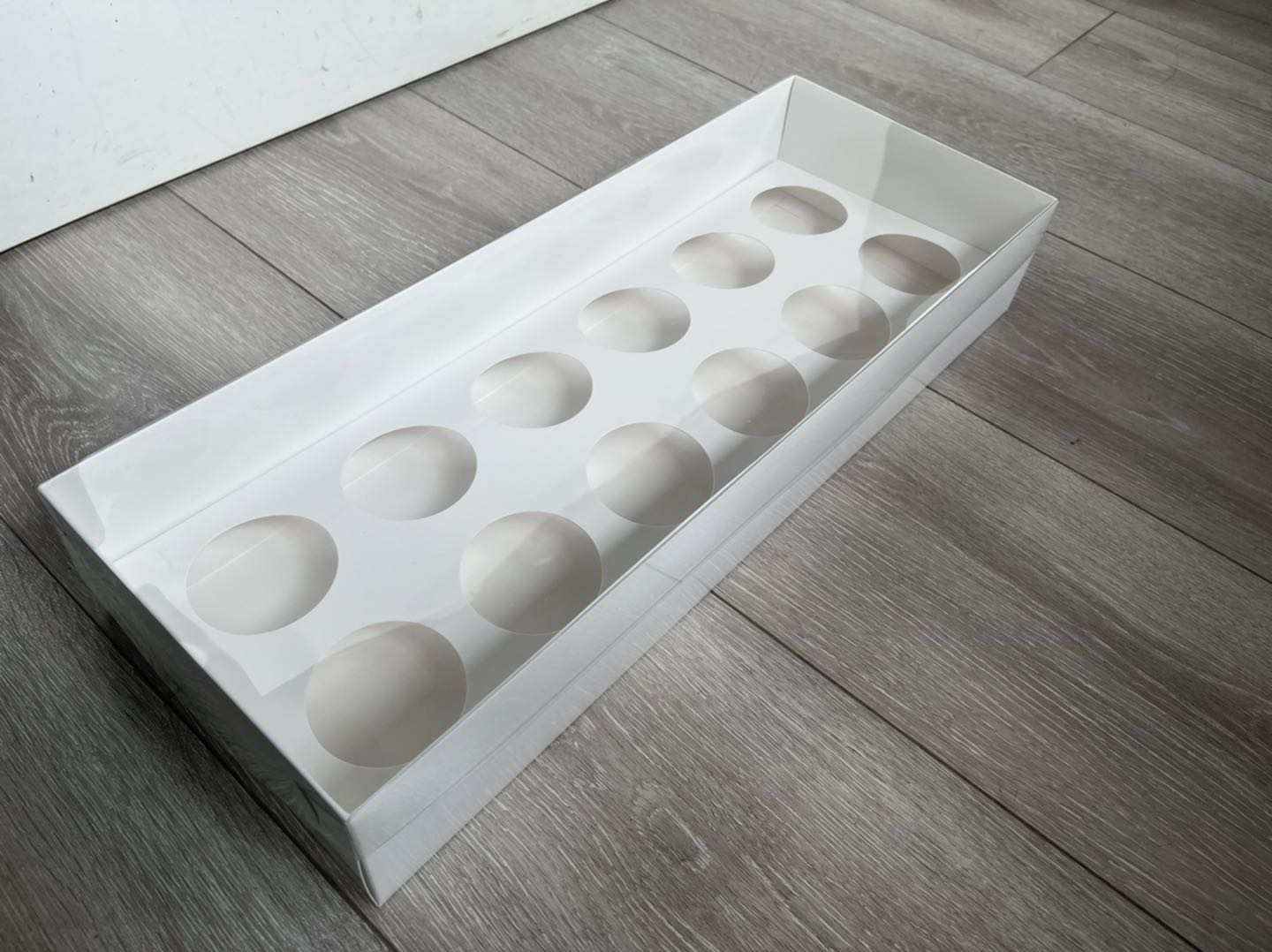 Clear 12 hole cupcake boxes